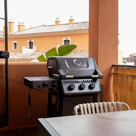 Amplio Y Familiar Apartamento En