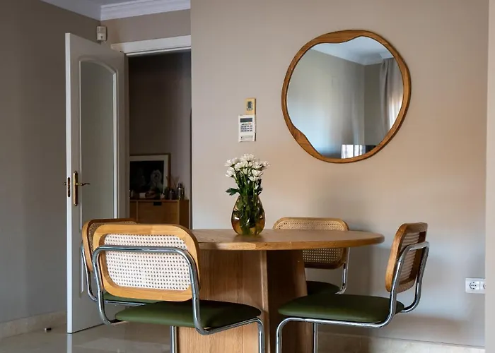 Amplio Y Familiar Apartamento En